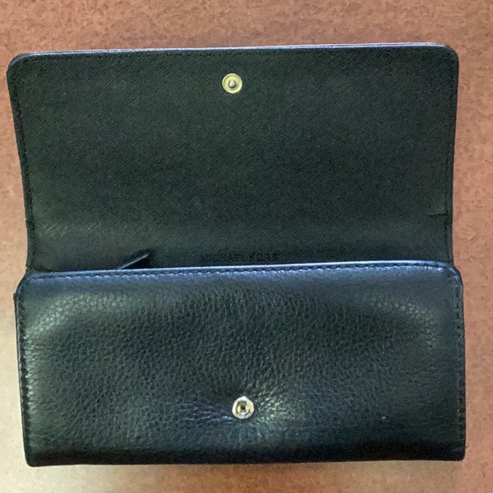 Michael Kors Black Leather Long Wallet - Picture 5 of 13